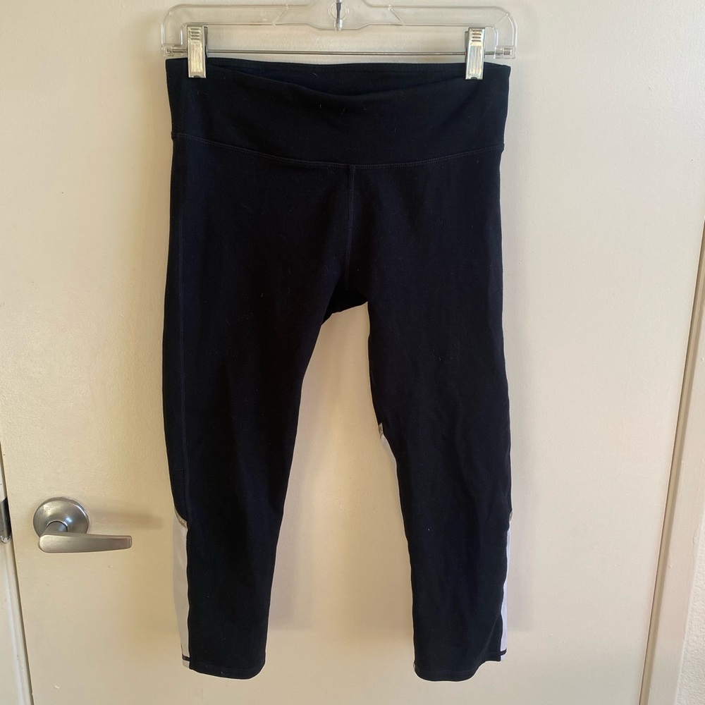 Fabletics Black and White Cropped Leggings